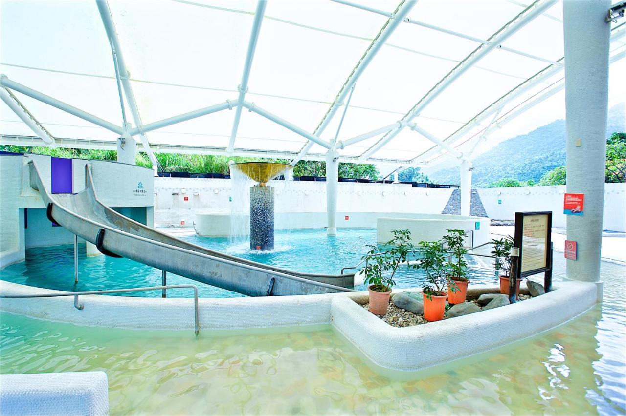 Hotel Royal Chihpin Wenquan Εξωτερικό φωτογραφία The indoor pool