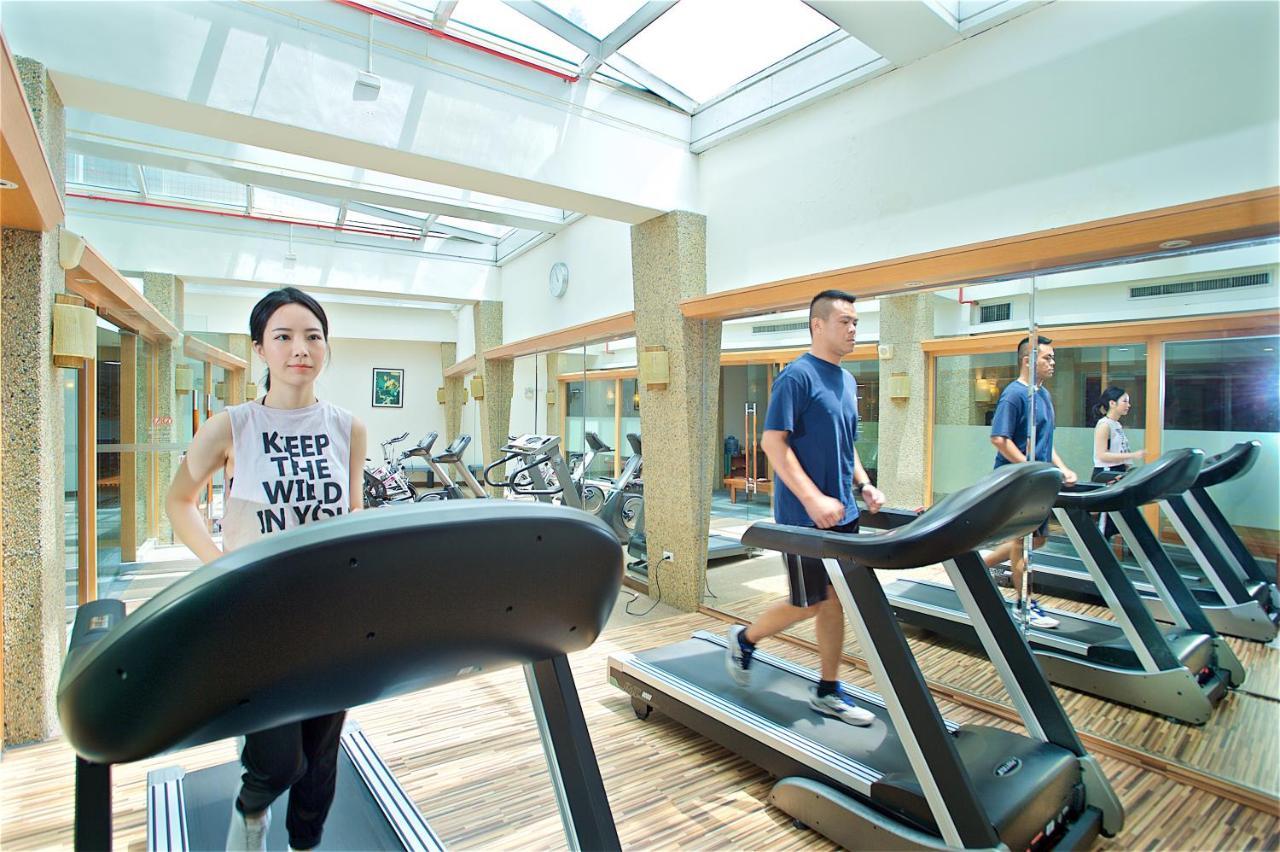 Hotel Royal Chihpin Wenquan Εξωτερικό φωτογραφία The gym at the hotel
