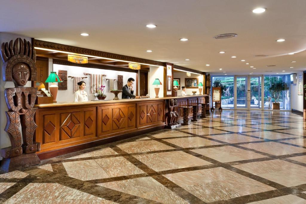 Hotel Royal Chihpin Wenquan Εξωτερικό φωτογραφία The lobby of the hotel