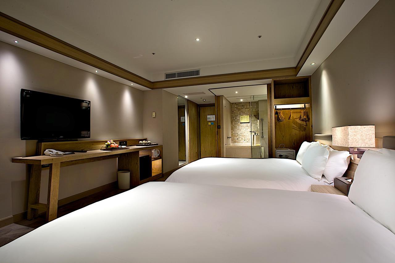 Hotel Royal Chihpin Wenquan Εξωτερικό φωτογραφία A room at the hotel