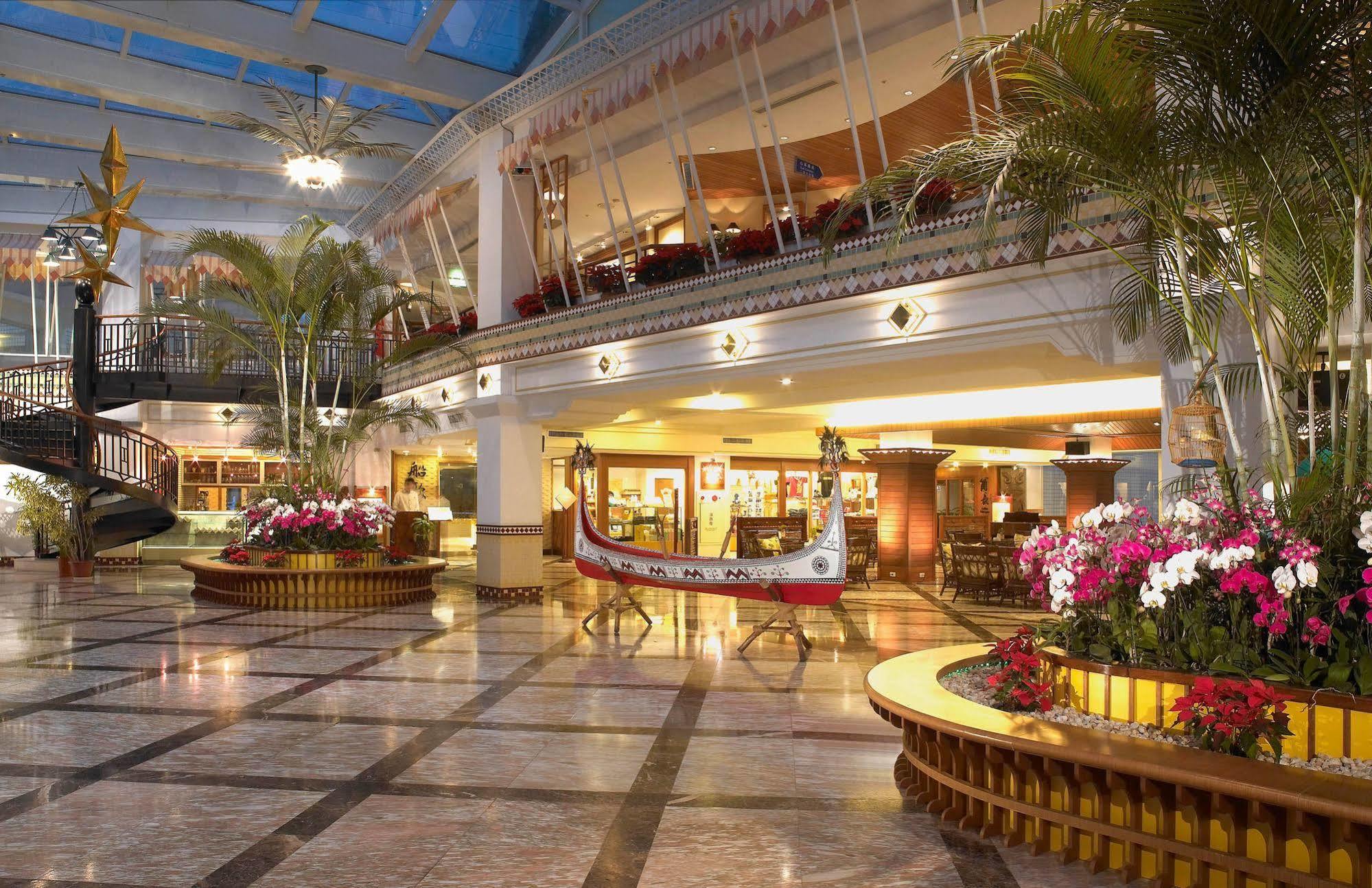 Hotel Royal Chihpin Wenquan Εξωτερικό φωτογραφία The lobby of the Venetian Resort